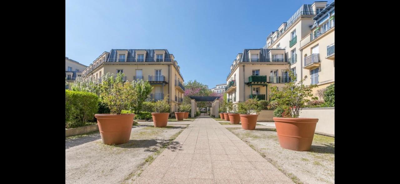 Disney, Sunny Comfortable 2 Bedrooms Family Apartment, 8 Pers, Wifi, Netflix Chessy Kültér fotó