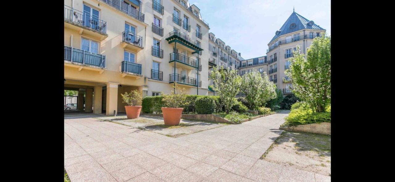 Disney, Sunny Comfortable 2 Bedrooms Family Apartment, 8 Pers, Wifi, Netflix Chessy Kültér fotó